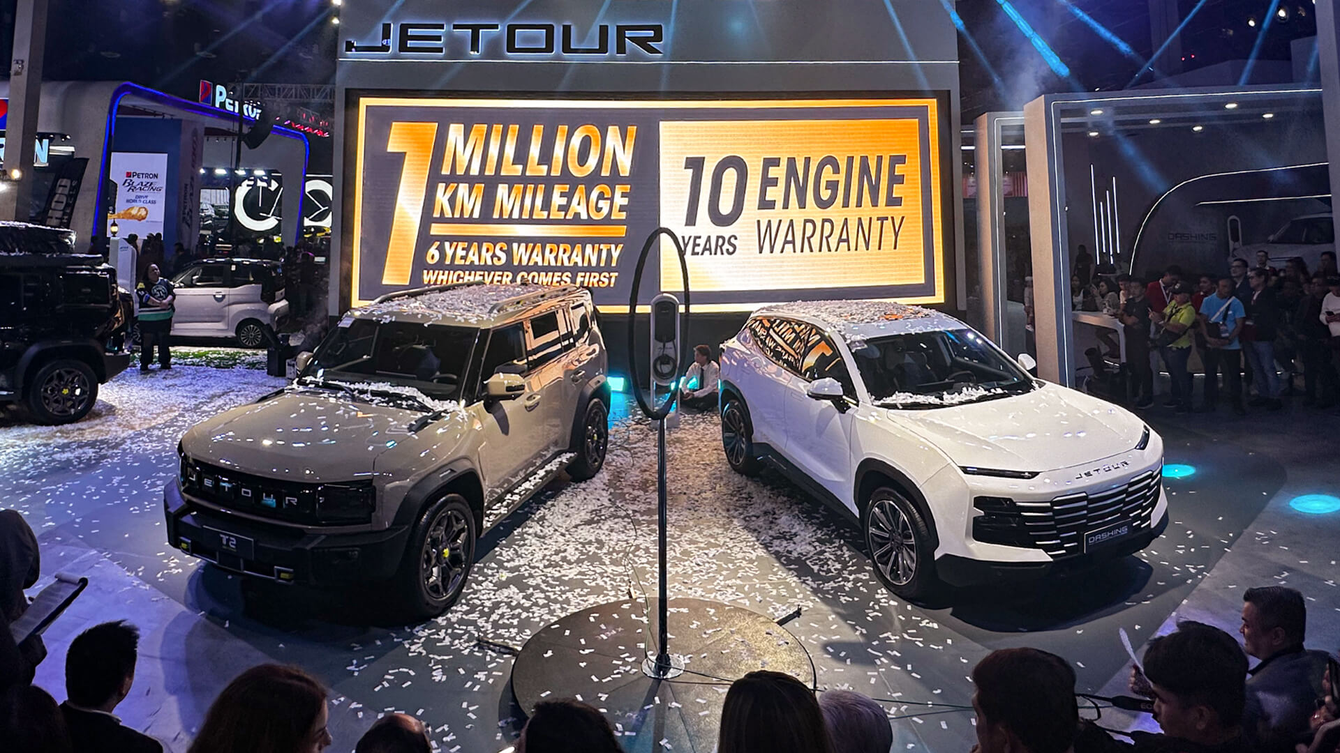 JETOUR makes grand MIAS entrance; A ‘T2 for a Tito’ as trusted celebrity becomes 1st owner of 4×4 SUV