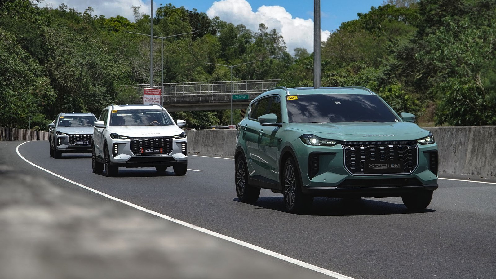 JETOUR X70 Lightning i-DM; media drive highlights value-for-money features